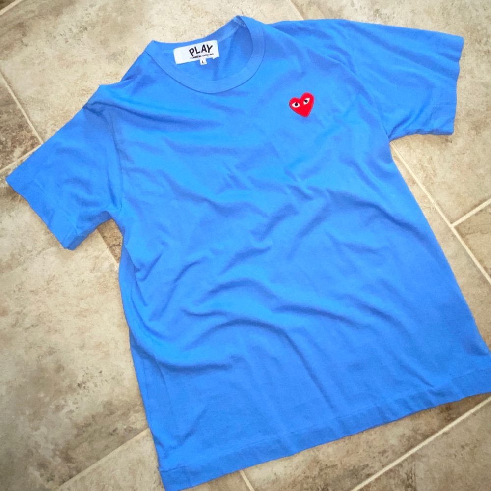 COMME des GARÇONS PLAY